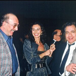 Rétro - Décès de Guy Marchand - Guy Marchand, Jean-Pierre Marielle, Michel Galabru et Paul Préboist lors de la générale de la piece "Kean" au théâtre Marigny a Paris en 1987.