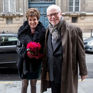 L'animatrice – qui a présenté la météo de 1988 à 2017 sur TF1 - est décédée à l'âge de 73 ans a rapporté sa famille à l'AFP. 

Exclusif - PCatherine Laborde et Thomas Stern arrivent a la mairie - Catherine Laborde a épousé son compagnon de longue date Thomas Stern, publicitaire, samedi 9 novembre 2013 à la mairie du 2e arrondissement de Paris, en présence de ses amis les plus proches.