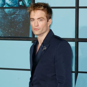 Robert Pattinson - Photocall lors de la première de "Mickey 17" au Cineworld à Londres 13 février 2025. Backgrid UK/ Bestimage