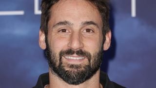 La vie d'avant de Guillaumé Labbé : il a atteint un tel niveau dans son domaine qu'il a pu poser dans le plus simple appareil auprès de ses plus célèbres confrères