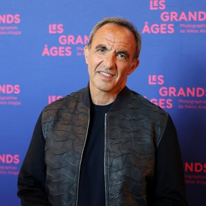 Nikos Aliagas - Vernissage de l'exposition "Les grands âges", photographies de Nikos Aliagas au musée de l'Homme à Paris. Photo par Dominique Jacovides/Bestimage