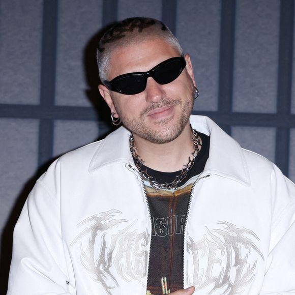 Lors d'un festival, l'artiste s'est fait un tatouage en son hommage

Quentin Mosimann assiste à la première du film « Yoroi » au Grand Rex à Paris, en France, le 16 octobre 2025. Photo : Jérôme Domine/ABACAPRESS.COM