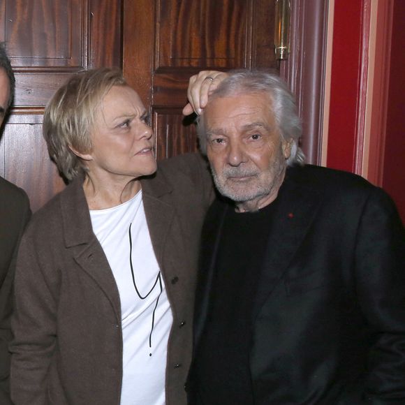 Exclusif - Muriel Robin et Pierre Arditi posent après la dernière de la pièce « Lapin » au Théâtre Édouard VII à Paris. Le 6 Janvier 2024. 
© Bertrand Rindoff / Bestimage