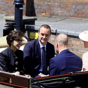 Rachida Dati, Ministre de la Culture et Sébastien Lecornu, Ministre des Armées - Le roi Charles III d'Angleterre, Camilla Parker Bowles, reine consort d'Angleterre, le prince William, prince de Galles, et Catherine (Kate) Middleton, princesse de Galles, accueillent le couple présidentiel français le président Emmanuel Macron et sa femme la Première Dame Brigitte Macron sur Datchet road à Windsor, Royaume Uni, le 8 juillet 2025. À l'invitation de Leurs Majestés le roi et la reined'Angleterre, le président français et sa femme effectueront une visite d'État au Royaume-Uni du 8 au 10 juillet 2025. Le président et la Première Dame se rendent au Royaume-Uni pour la première fois en visite d'État française depuis 17 ans. Ils séjourneront au château de Windsor, accueillis par le roi et la reine d'Angleterre, et un banquet y sera organisé en leur honneur. Les Macron visiteront l'Imperial College, et le président s'adressera au Parlement pendant son séjour. © Dominique Jacovides/Bestimage