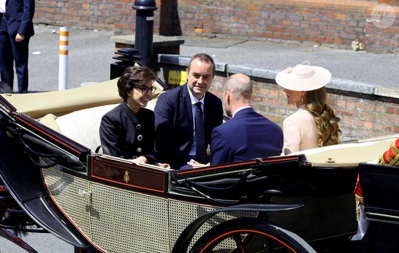 Rachida Dati, Ministre de la Culture et Sébastien Lecornu, Ministre des Armées - Le roi Charles III d'Angleterre, Camilla Parker Bowles, reine consort d'Angleterre, le prince William, prince de Galles, et Catherine (Kate) Middleton, princesse de Galles, accueillent le couple présidentiel français le président Emmanuel Macron et sa femme la Première Dame Brigitte Macron sur Datchet road à Windsor, Royaume Uni, le 8 juillet 2025. À l'invitation de Leurs Majestés le roi et la reined'Angleterre, le président français et sa femme effectueront une visite d'État au Royaume-Uni du 8 au 10 juillet 2025. Le président et la Première Dame se rendent au Royaume-Uni pour la première fois en visite d'État française depuis 17 ans. Ils séjourneront au château de Windsor, accueillis par le roi et la reine d'Angleterre, et un banquet y sera organisé en leur honneur. Les Macron visiteront l'Imperial College, et le président s'adressera au Parlement pendant son séjour. © Dominique Jacovides/Bestimage