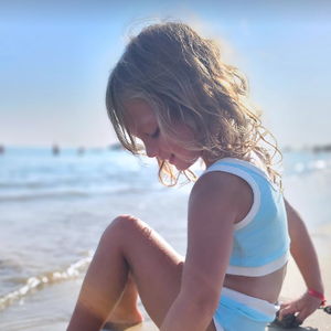 Nicolas Santoro en vacances avec ses six enfants, son ex-femme Camille Santoro malade.