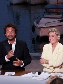 Anne-Elisabeth Lemoine et Bertrand Chameroy complices à la plage : une nouvelle photo fait surface