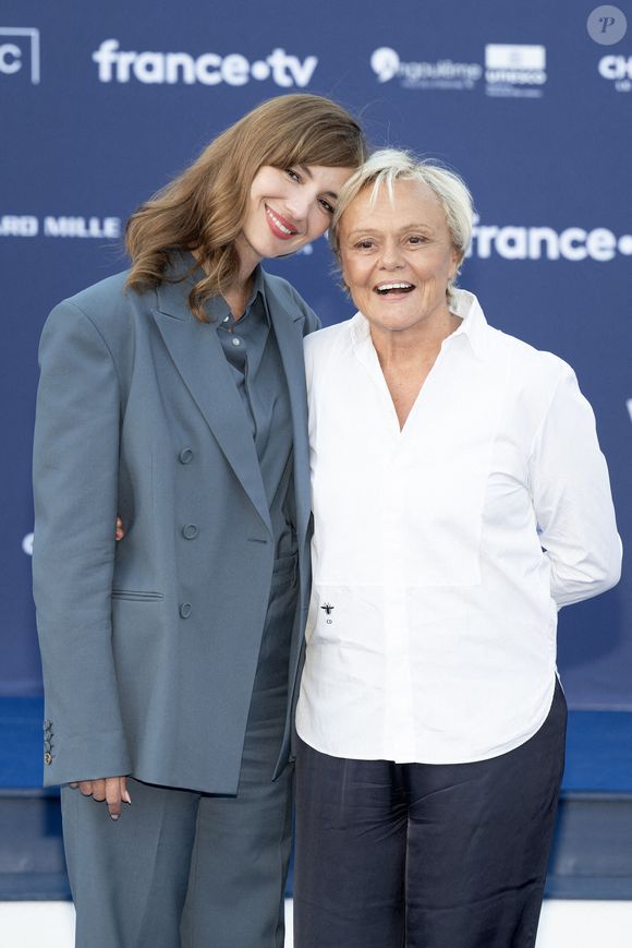 Muriel Robin et Louise Bourgoin assistent à la projection de La pire mère au monde lors du 18ème Festival du Film Francophone d'Angoulême le 28 août 2025 à Angoulême, France. Photo by David NIVIERE/ABACAPRESS.COM