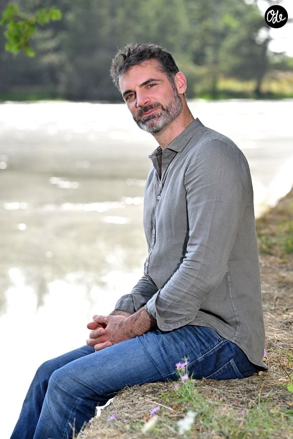 Exclusif - Rendez-vous avec Gil Alma à Evaux-les-Bains, sur la route des villes d'eaux du Massif Central, le 12 août 2025.
© Bruno Bebert / Bestimage