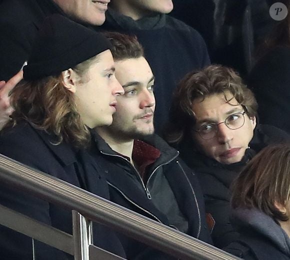 Pierre Sarkozy, Louis Sarkozy et Jean Sarkozy dans les tribunes lors du match de Ligue 1 Paris Saint-Germain - Toulouse FC au parc des Princes à Paris, France, le 19 février 2017. Le PSG fait match nul 0-0 contre le TFC. © Cyril Moreau/Bestimage