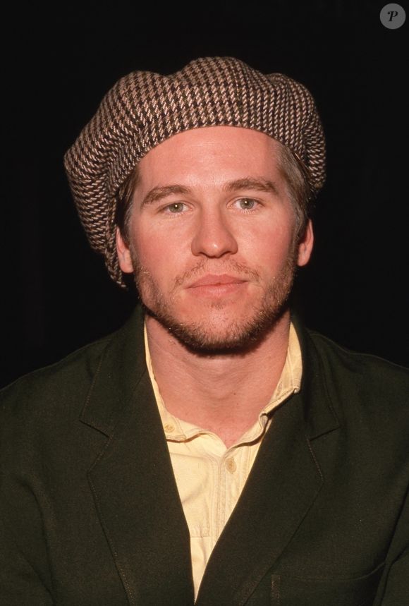 Val Kilmer : L'acteur de Top Gun et Batman Forever s'est éteint à 65 ans Backgrid USA / Bestimage