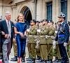 De nombreuses personnalités étaient présentes. 

La reine Mathilde de Belgique, le roi Philippe de Belgique et la princesse Élisabeth de Belgique arrivent à la Chambre des députés pour la cérémonie de prestation de serment du grand-duc Guillaume, dans le cadre des festivités liées à la succession au trône au Luxembourg. Première journée des célébrations à Luxembourg, le 3 octobre 2025. Photo : Dana Press / Bestimage
