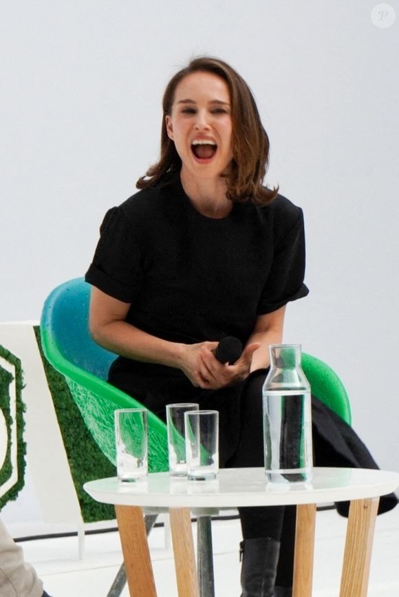 Natalie Portman lors du sommet ChangeNow 2025 au Grand Palais à Paris le 26 avril 2025.