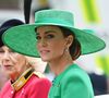 Maman de trois enfants, George, Charlotte et Louis, elle a su retrouver sa silhouette fine après ces trois grossesses pourtant rapprochées. 

La reine consort Camilla Parker Bowles et Kate Catherine Middleton, princesse de Galles - La famille royale d'Angleterre lors du défilé "Trooping the Colour" à Londres. Le 17 juin 2023. Crédit photo : AGENCE / BESTIMAGE