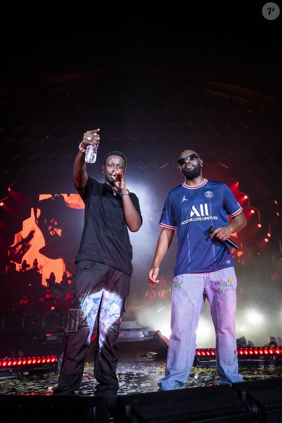 Dadju et Gims au Parc des Princes de Paris en 2022. © Cyil Moreau / Veeren / Bestimage
