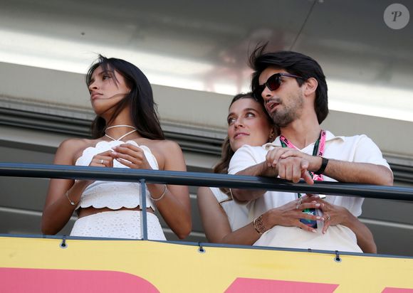 Alexandra Malena Saint MIeux, compagne de Charles Leclerc, Lorenzo Lelerc et sa compagne - La famille Leclerc lors des essais libres du 82ème Grand Prix de Formule 1 (F1) de Monaco, le 23 mai 2025. © Jean-François Ottonello/Nice Matin/Bestimage