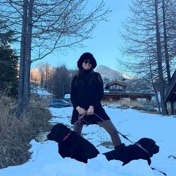 Karine Ferri fait son maximum pour venir en aide aux animaux et elle partage souvent des photos de ses chiens.