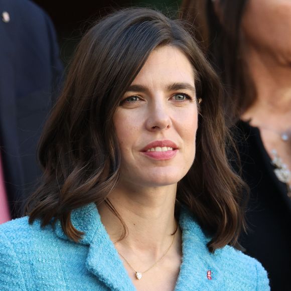 Charlotte Casiraghi  dans la cour du palais princier le jour de la fête nationale de Monaco le 19 novembre 2024.© Jean-Charles Vinaj / Pool Monaco / Bestimage