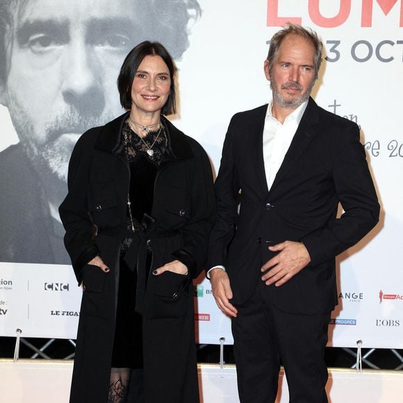 Géraldine Pailhas et son mari Christopher Thompson - Photocall lors de la cérémonie d'ouverture de la 14ème édition du Festival Lumière 2022 à la Halle Tony Garnier à Lyon le 15 octobre 2022.
© Domnique Jacovides / Bestimage