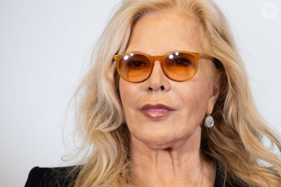 Sylvie Vartan assiste au défilé Stephane Rolland Haute Couture Printemps-Eté 2025 dans le cadre de la semaine de la mode à Paris le 28 janvier 2025 à Paris, France. Photo by Nasser Berzane/ABACAPRESS.COM