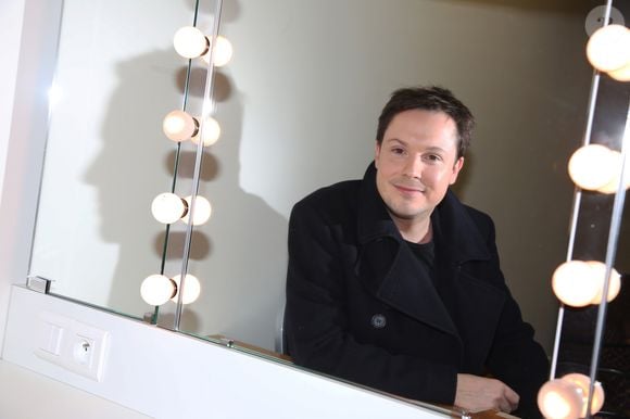 Exclusif - Davy Sardou dans sa loge avant la représentation 'L'Affrontement' au Theatre André Malraux de Rueil Malmaison le 20 Janvier 2015 à Paris, cette pièce est en tournée dans toute la France jusqu'en Mai 2015, et est à guichet fermé.
©Denis Guignebourg / Bestimage