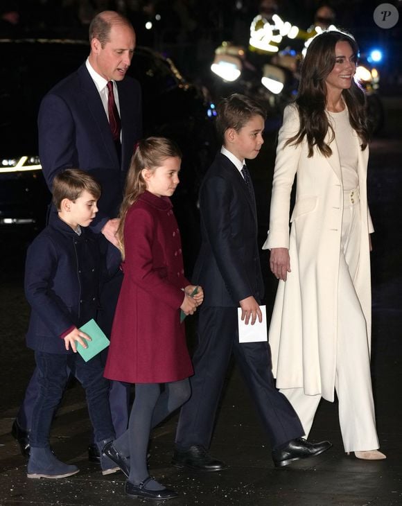 Le prince William, prince de Galles,Catherine (Kate) Middleton, princesse de Galles, Le prince George de Galles,La princesse Charlotte de Galles, La princesse Charlotte de Galles - Traditionnel concert de Noël "Together At Christmas" à l'abbaye de Westminster à Londres le 8 décembre 2023.