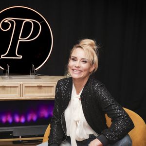 Elle se décrit comme une mère très cool et complice avec eux.

Exclusif - Rendez-vous avec Elodie Gossuin dans les locaux de Purepeople à Levallois-Perret  le 29 novembre 2024 - © Jack Tribeca / Bestimage