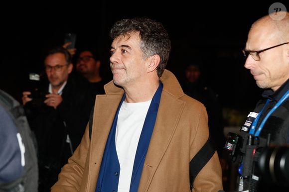 Un détail risible pour certains franchisés, peu convaincus par cette proposition : "Il ne faudrait pas qu’ils prennent les acheteurs pour des idiots"
Procès de Stéphane Plaza : L'animateur sort du tribunal correctionnel de Paris après le réquisitoire : Une peine de 18 mois de prison avec sursis et 10 000 euros d’amende a été requise à son encontre le 9 janvier 2024. Le jugement sera rendu le 18 février. 

© Christophe Clovis / Bestimage