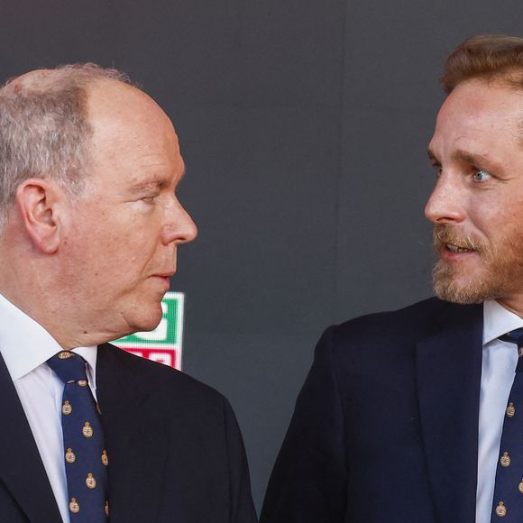 Naturellement, des membres emblématiques du clan Grimaldi étaient de la partie ! A l'instar du prince Albert de Monaco et son épouse... Et même ses neveux !

25 mai 2025 - Prince Albert II de Monaco, Andrea Casiraghi, Grand Prix de F1 de Monaco au Circuit de Monaco le 25 mai 2025 à Monte-Carlo, Monaco. (Photo par HOCH ZWEI) (Image de crédit : © Hoch Zwei via ZUMA Press Wire / Bestimage)