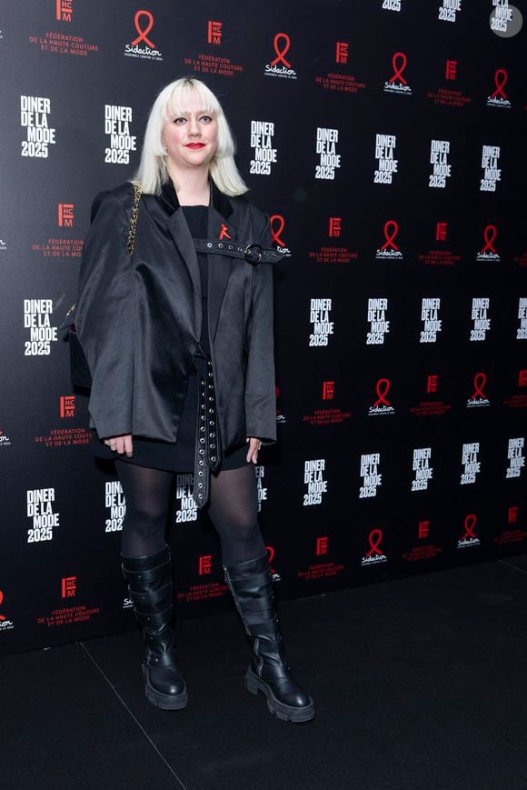 Jeanne Friot au photocall du 22ème dîner de la mode pour le Sidaction à Paris le 30 janvier 2025.
© Olivier Borde / Bestimage