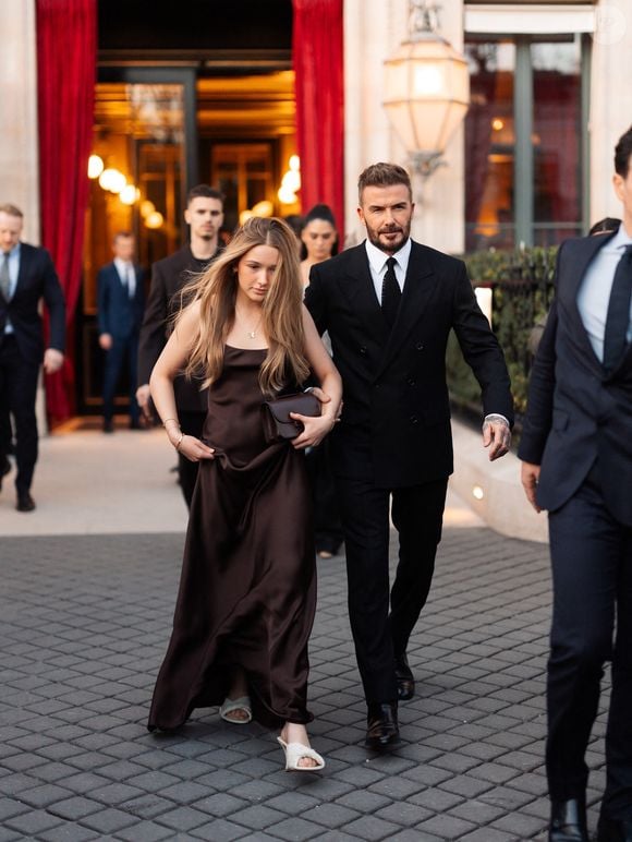 Photo : David Beckham et sa fille Harper Seven sortent de l'hôtel La ...