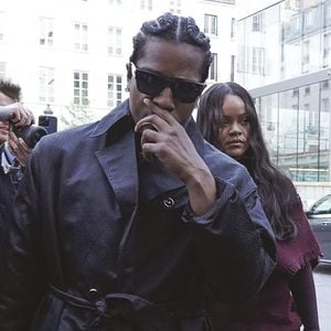 Rihanna et ASAP Rocky ont été vus au restaurant Siena à Paris. Le couple profite d'une sortie décontractée pour passer du temps ensemble dans la ville. @Backgrid USA / Bestimage Vendetta dailly / BACKGRID