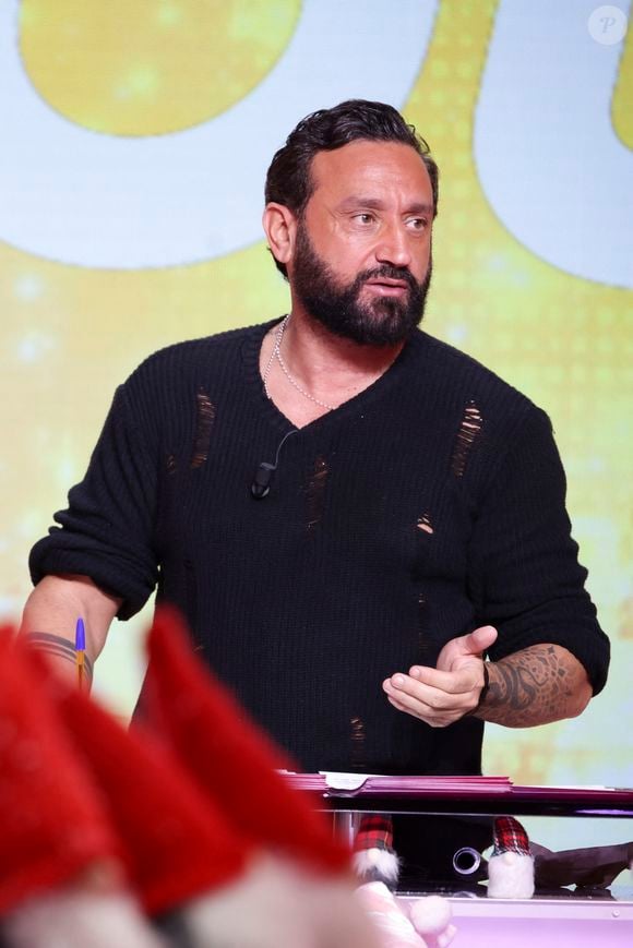 Exclusif - Cyril Hanouna, sur le plateau de l'émission TBT9 (Tout beau tout n9uf) présentée par C.Hanouna et diffusée en direct sur W9 à Paris le 1er décembre 2025. © Jack Tribeca / Bestimage