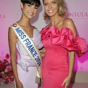 Eve Gilles (Miss France 2024) et Sylvie Tellier - Photocall du 5ème gala de charité de l'association "Les Bonnes Fées" à l'occasion de la campagne mondiale "Octobre Rose" à l'hôtel Peninsula, Paris le 3 octobre 2024. A l'occasion de la campagne mondiale "Octobre Rose", l'hôtel Peninsula Paris lance son programme caritatif "Peninsula in Pink", dont les bénéfices de 254 400 Euros seront reversés à l'association "Les Bonnes Fées". © Coadic Guirec/Bestimage