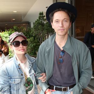 Mélanie Thierry et Raphaël - au village (Jour 5) lors des Internationaux de France de Tennis de Roland Garros 2022

© Bertrand Rindoff Petroff / Bestimage