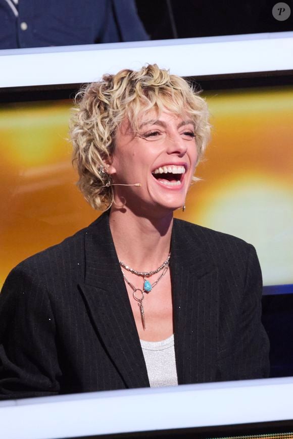 Exclusif - Sara Mortensen - Enregistrement de l'émission "100% Logique", présentée par Cyril Féraud et diffusée le 12 avril 2025 sur France 2. Le 17 décembre 2024 © Cyril Moreau / Bestimage