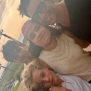 Elle privilégie désormais l'épanouissement de ses enfants à travers des activités en plein air avec leurs animaux.

Elodie Gossuin et Bertrand Lacherie parents de deux paires de jumeaux : Rose et Jules ainsi que Joséphine et Léonard.