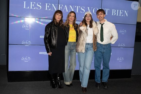 Une nouvelle étape s'annonce dans la vie de la chanteuse 

Juliette Armanet, Camille Cottin, Monia Chokri et Nathan Ambrosioni assistent à l'avant-première de 'Les enfants vont bien' au cinéma UGC Les Halles, à Paris, France, le 18 novembre 2025. Photo par Mireille Ampilhac/ABACAPRESS.COM