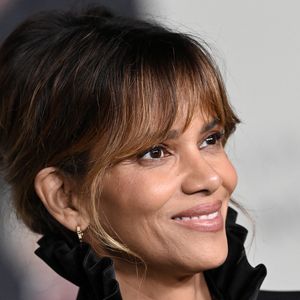 L'actrice varie ses entraînements pour éviter que son corps ne s'habitue.

Halle Berry - Première du film "Crime 101" à Los Angeles le 10 février 2026. © GOFF  / BESTIMAGE
