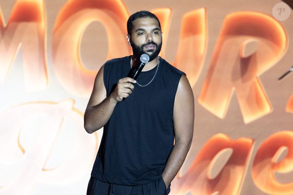 Exclusif - Az - Enregistrement de l'émission "L'humour à la plage" pour la 2eme édition du festival de Juan les Pins à la pinède Gould le 27 juin 2025. © Bruno Bebert / Bestimage