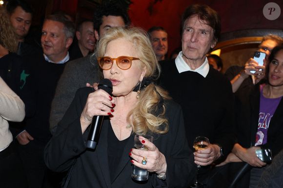 Exclusif - Sylvie Vartan et Tony Scotti assistent au lancement du livre 'Ma Mere, Dieu et Litzie' de Roland Perez organisé par Five Eyes Production au Buddha Bar à Paris, France, le 08 novembre 2023. Photo by Jerome Dominé/ABACAPRESS.COM