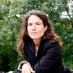 Mazarine Pingeot au cœur de la maison à flanc de colline de Gordes : le refuge invisible de François Mitterrand dans le Lubéron