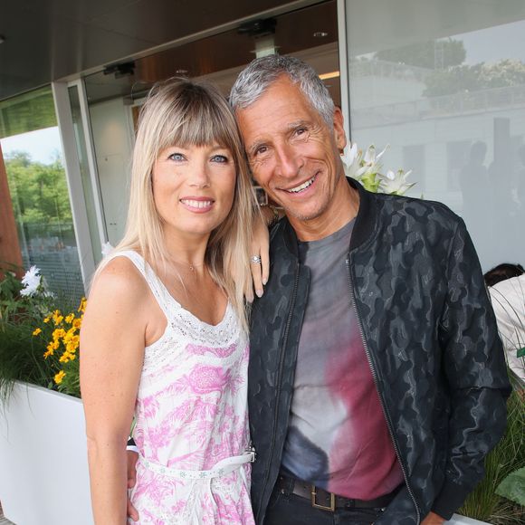 Nagui et Mélanie Page sont installés dans une superbe maison en plein Paris.

Exclusif - Nagui et sa femme Mélanie Page - Célébrités au Déjeuner France TV lors des Internationaux de France de Tennis de Roland Garros. 

© Bertrand Rindoff / Bestimage