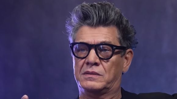 Marc Lavoine s'est mis à nu dans une vidéo de la chaîne YouYube "Legend". (Capture d'écran - YouTube - 2025)