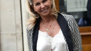 Caroline Margeridon (Affaire conclue) se confie sur son "éducation bizarre" : "Malheureusement..."