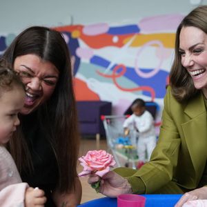 Kate Middleton Middleton, princesse de Galles, lors d'une visite à Home-Start à Oxford, le 9 octobre 2025. Home-Start UK se prépare à déployer une formation auprès de son réseau de 9 000 bénévoles sur la base de la série explicative du Centre for Early Childhood de la Royal Foundation. Photo par PA Photo/ Bestimage