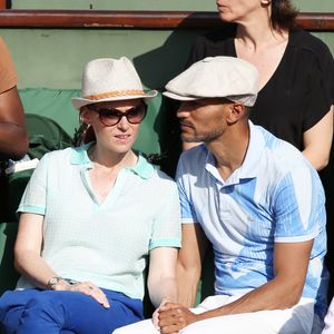 Audrey Fleurot et son nouveau compagnon Djibril Glissant assistent à la finale dame lors des Internationaux de France de tennis de Roland Garros à Paris le 7 juin 2014.   Gorassini / Jacovides / Bestimage