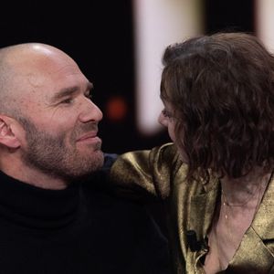Exclusif - Tina Arena et Vincent Bidal pour les surprises lors de l'enregistrement de l'émission "La Boîte à secrets", présentée par F.Bollaert et diffusée le 23 janvier sur France 3, dans les studios du Lendit à Saint-Denis, France, le 16 décembre 2025. © Cyril Moreau/Bestimage