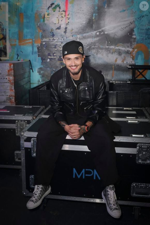 Exclusif - Billy Crawford - Pose en Backstage de la tournée « I Gotta Feeling » avec les chanteurs emblématiques des années 2000 au Dome de Paris - Paris le 04 octobre 2024 - © Jack Tribeca / Bestimage