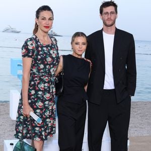 Helena Noguerra, Marion Aymé et Jean-Baptiste Maunier - Photocall de la soirée au "Neptune" lors du 64ème Festival de Télevision de Monte Carlo le 14 juin 2025.
© Denis Guignebourg / Bestimage